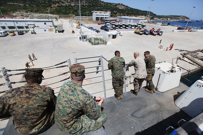 22nd Marine Expeditionary Unit trains with Greek military