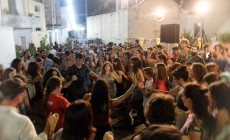 Πανζουρλισμός στο φεστιβάλ στο Χουδέτσι | Φωτορεπορτάζ