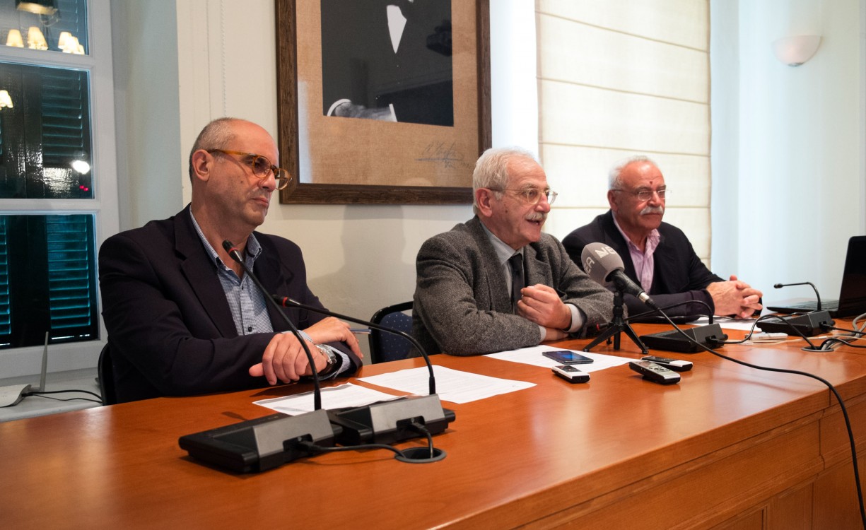 Απ. Βουλγαράκης, Τ. Βάμβουκας και Εμμ. Παπαδάκης για τις εκδηλώσεις της 1ης του Δεκέμβρη για την 103η επέτειο της Ένωσης της Κρήτης με την Ελλάδα: Σημαντικό να συμμετέχουν οι πολίτες – Το επικαιροποιημένο πρόγραμμα