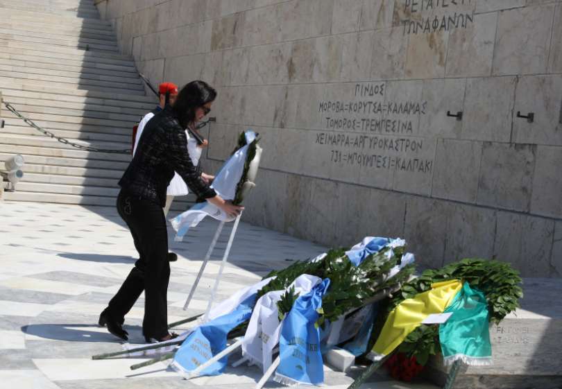 Tο ΠΑΣΟΚ εκπροσώπησε η βουλευτής Χανίων Ευαγγελία Κουρουπάκη στις εκδηλώσεις για την 70η επέτειο της μάχης της Κρήτης στην Αθήνα