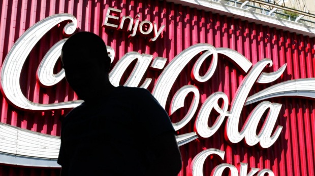 Η Coca Cola “αποσύρει” τον διευθύνοντα σύμβουλό της