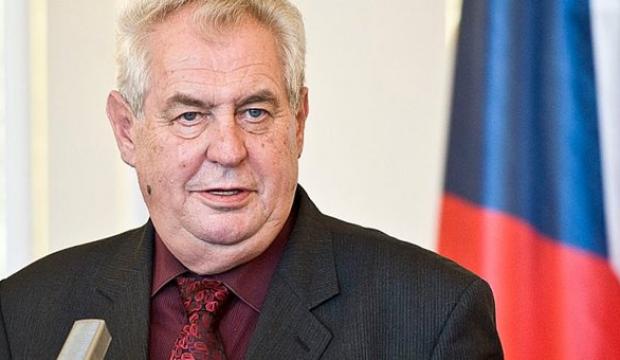 Διπλωματικό επεισόδιο Ελλάδας – Τσεχίας: “Απογοητευμένος” δήλωσε ο Πρόεδρος της Τσεχίας επειδή δεν υπήρξε Grexit το καλοκαίρι