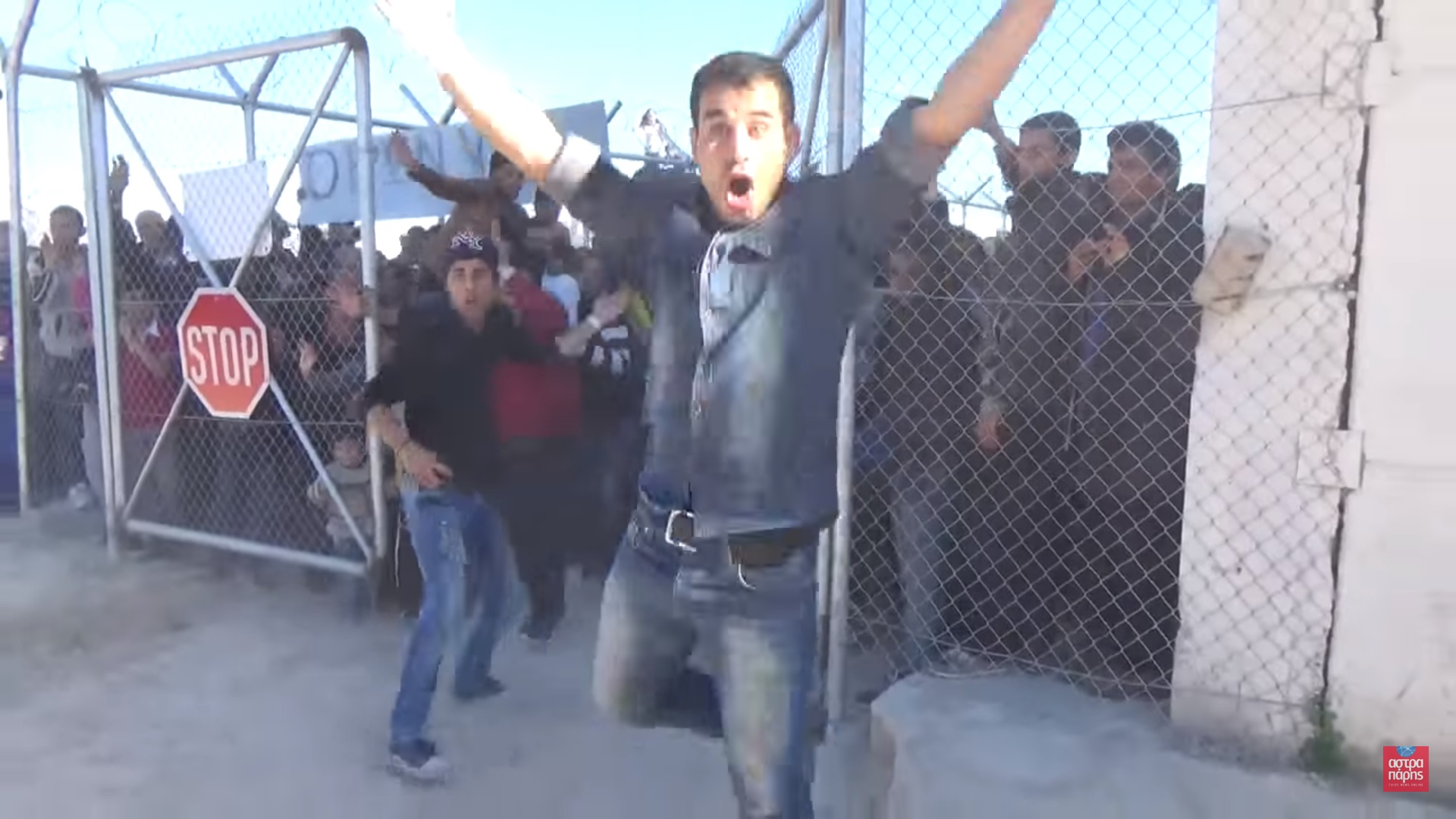 “Ελευθερία”: Διαδήλωση – ξέσπασμα προσφύγων στην ΒΙΑΛ Χίου | Βίντεο