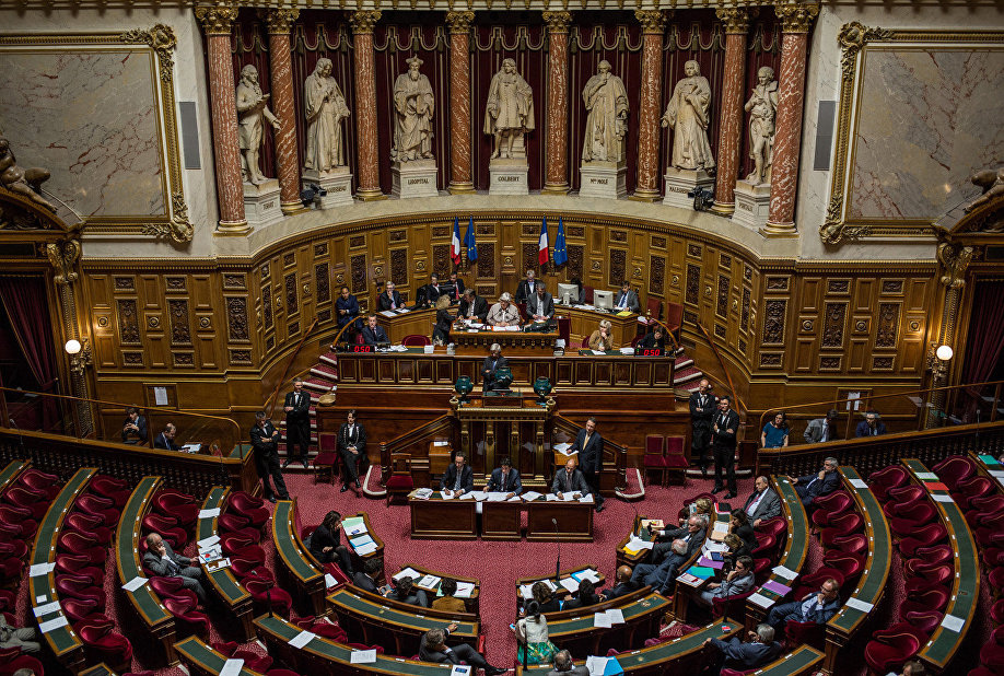 Η Γαλλική Γερουσία υπέρ της χαλάρωσης των κυρώσεων κατά της Ρωσίας