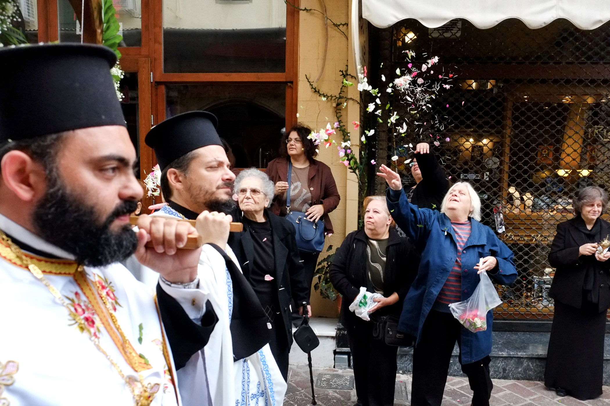 Με τη συμμετοχή πλήθους πιστών γιορτάστηκαν τα Εισόδια της Θεοτόκου | Φωτορεπορτάζ