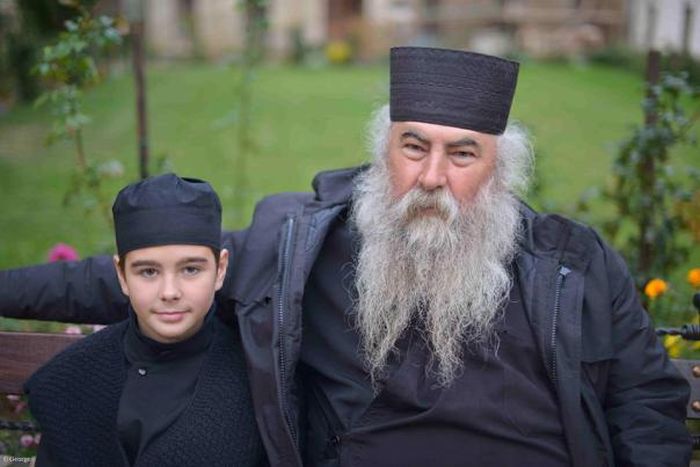 Ένας 12χρονος από την Κρήτη έγινε μοναχός στο Άγιον Όρος!