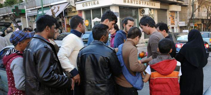 CNN: Ανήλικοι πρόσφυγες εκδίδονται στο κέντρο της Αθήνας για 3 ευρώ
