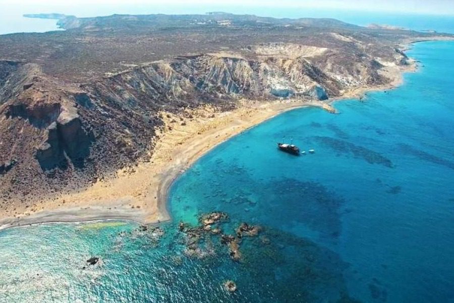 Η άγνωστη τοποθεσία στην Κρήτη με τις 36 παραμυθένιες παραλίες