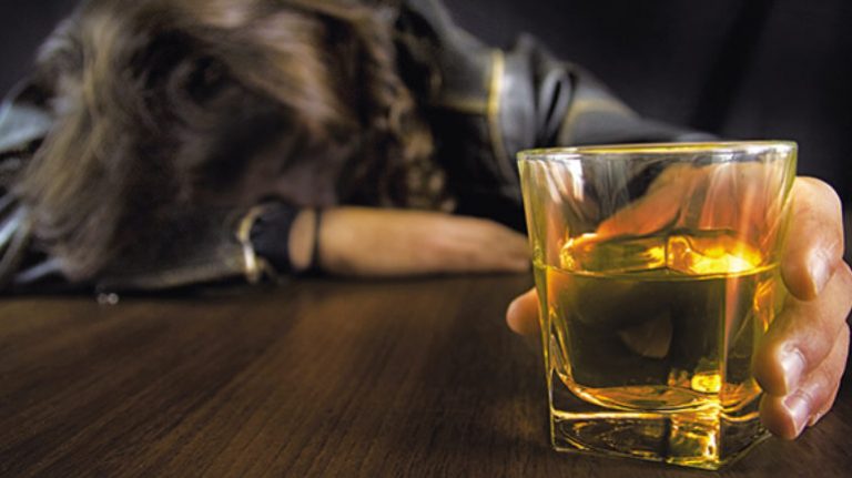 Mαθητές στο Ρέθυμνο πήγαν μεθυσμένοι στο σχολείο