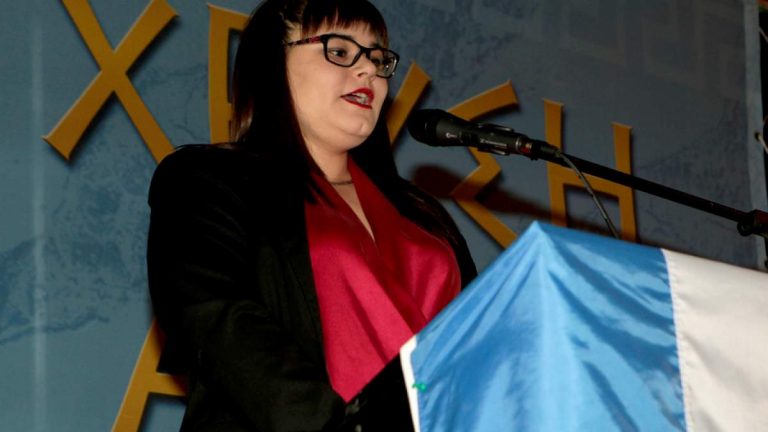 «Μπράβο ρε μάγκες» λέει η κόρη του Μιχαλολιάκου για την επίθεση στον Μπουτάρη