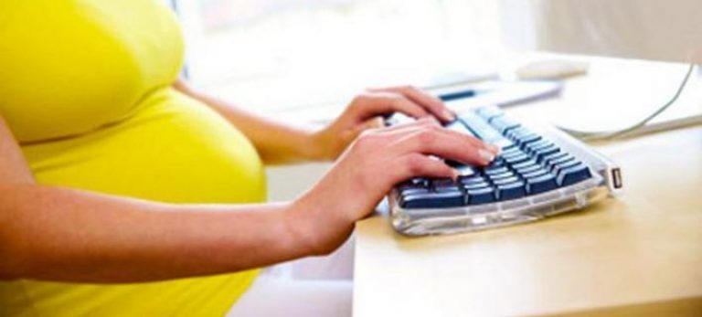 Βαριά «καμπάνα» σε εργοδότη που απέλυσε έγκυο στον 7ο μήνα με βρισιές και προσβολές