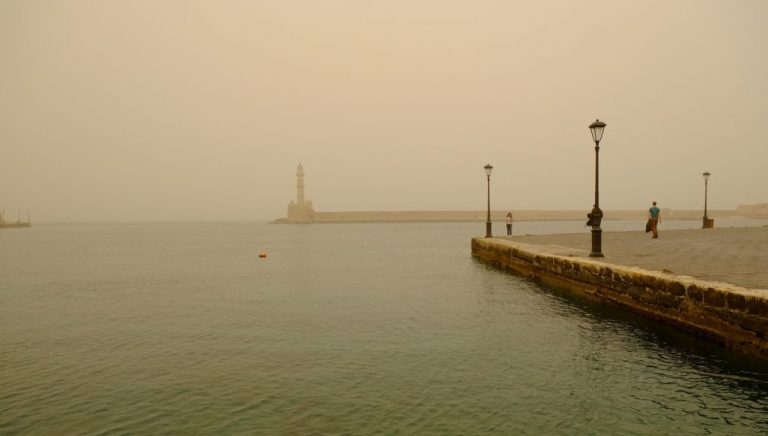 Αφρικανική σκόνη: Σε «πορτοκαλί» κλοιό ξανά η Κρήτη