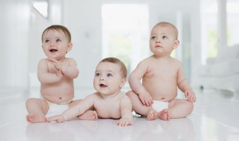 «Ποιοι καλύπτουν τον υπόδικο καθηγητή κ. Βραχνή;» – Νέα παρέμβαση Πολάκη στη Βουλή για το σκάνδαλο εμπορίας βρεφών