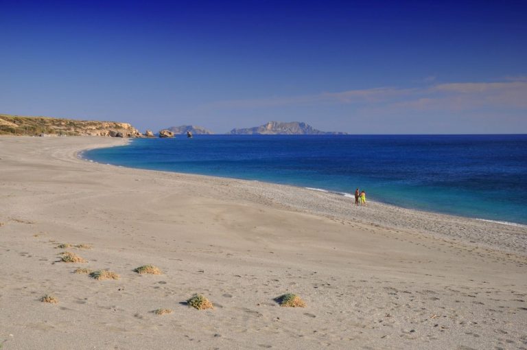 Οι παράδεισοι της Κρήτης χάνονται στο όνομα της τουριστικής ανάπτυξης