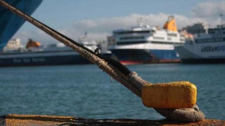 Δεμένα τα πλοία για Κρήτη – Θυελλώδεις άνεμοι «παγώνουν» τα δρομολόγια