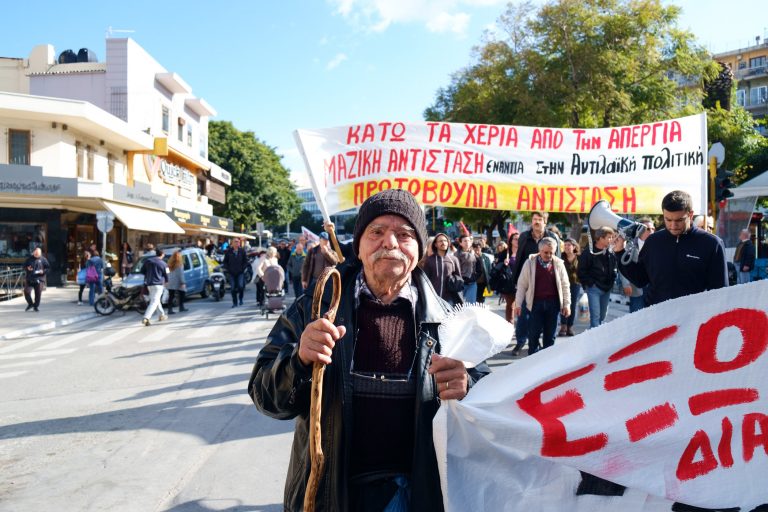 “Δεν είμαστε μηχανές”: Μαζικό κάλεσμα για την απεργία στα Χανιά στις 14 Οκτωβρίου ενάντια στο νομοσχέδιο για το 13ωρο