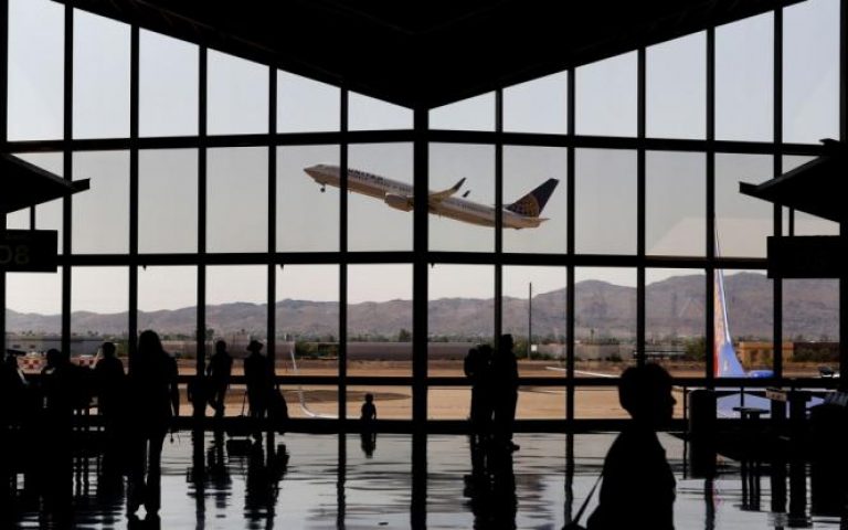 Ρεκόρ Αμερικανών εγκαταλείπουν τη χώρα και αποποιούνται την υπηκοότητά τους οριστικά, αναφέρει έκθεση