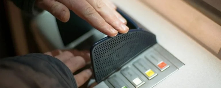 ΜέΡΑ25: Ένα Δημόσιο Σύστημα Πληρωμών είναι η μόνη απάντηση στο καρτέλ των τραπεζών