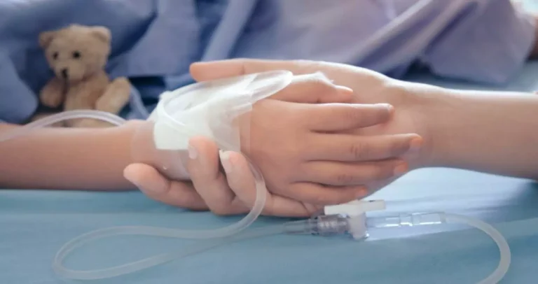 Ηράκλειο: 3χρονο κοριτσάκι από τα Χανιά σε σοβαρή κατάσταση με χτυπήματα