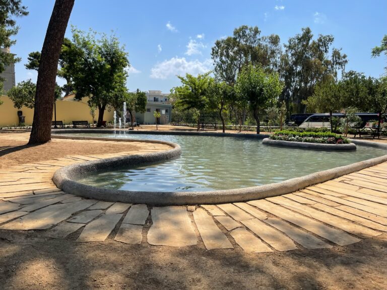 “Μια όαση πρασίνου στο κέντρο της πόλης”: Τι λέει ο Δήμαρχος Χανίων για την ολοκλήρωση των έργων στον Δημοτικό Κήπο Χανίων