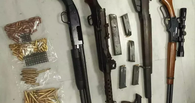 Μίνι οπλοστάσιο στην κατοχή άνδρα στα Χανιά