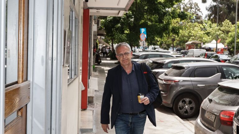 Ρήγας για καβγά με Τζανακόπουλο: «Δέχτηκα τραμπούκικη επίθεση, με έπιασε από τον λαιμό…»