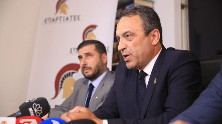 Σπαρτιάτες: Μπορεί να ακυρωθεί η εκλογή τους λόγω Κασιδιάρη; – Τι απαντά συνταγματολόγος