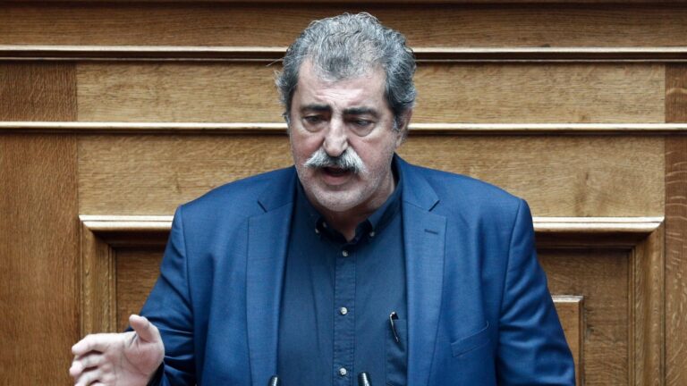 Βουλή: «Παρών» από Πολάκη στην ανασυγκρότηση ΣΥΡΙΖΑ