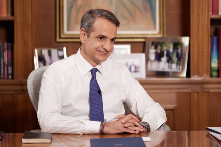 Ο Μητσοτάκης θέλει να αποπληρώσει τα χρέη του πρώτου Μνημονίου δέκα χρόνια νωρίτερα από τα έσοδα της φορολογικής αφαίμαξης – Γερμανία, Γαλλία, Ιταλία οι κερδισμένοι