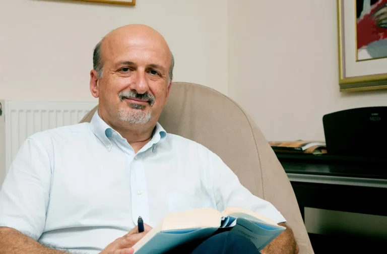 Πρώτος στο αντικείμενο της Χρηματοοικονομικής Διοίκησης ο καθηγητής του Πολυτεχνείου Κρήτης Κωνσταντίνος Ζοπουνίδης