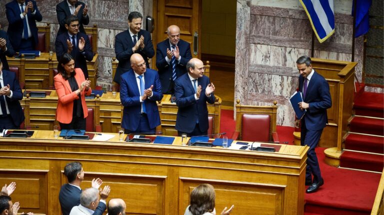 Βουλή: Η κυβέρνηση πήρε ψήφο εμπιστοσύνης με 158 «ναι»