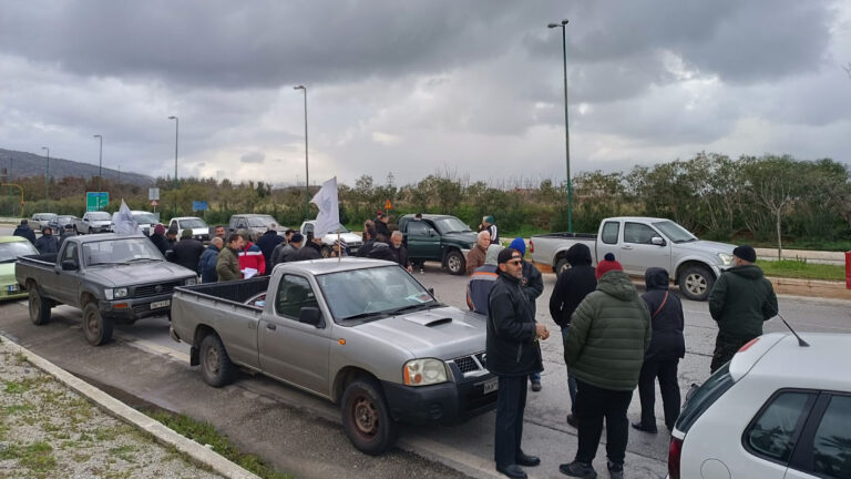 Χανιά: Στους δρόμους αγρότες και κτηνοτρόφοι με μηχανοκίνητη πορεία για τις οφειλές και το κόστος παραγωγής