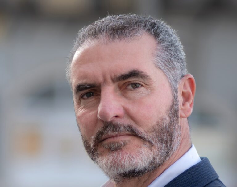 Μανόλης Χνάρης: «Ο προϋπολογισμός της ΝΔ δεν μπορεί να φέρει την πολιτική αλλαγή αλλά και να ικανοποιήσει τις πραγματικές ανάγκες του ελληνικού λαού»