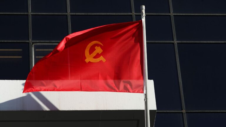 ΚΚΕ για αναβολή της συνάντησης Μητσοτάκη – Ερντογάν: Εκτίθενται όσοι καλλιεργούν τον εφησυχασμό των “ήρεμων νερών”