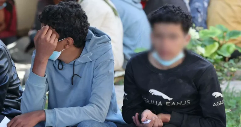 Στη ΜΕΘ 16χρονος μετανάστης από τη Γαύδο — Η μοιραία δίψα και το νερό με τα χημικά