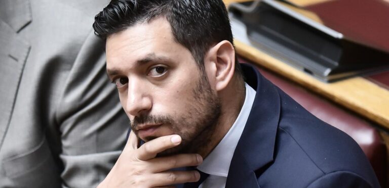 Κυρανάκης στη Βουλή: Προτεραιότητα στο υφιστάμενο σιδηροδρομικό δίκτυο – Τι είπε για μέσο σταθερής τροχιάς στην Κρήτη