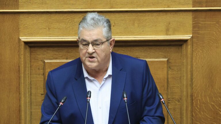 Δ. Κουτσούμπας: Φανταστείτε τότε το ΚΚΕ να είχε δώσει στήριξη σε αυτόν τον τραγέλαφο που περιγράφεται στο βιβλίο του κ. Τσίπρα