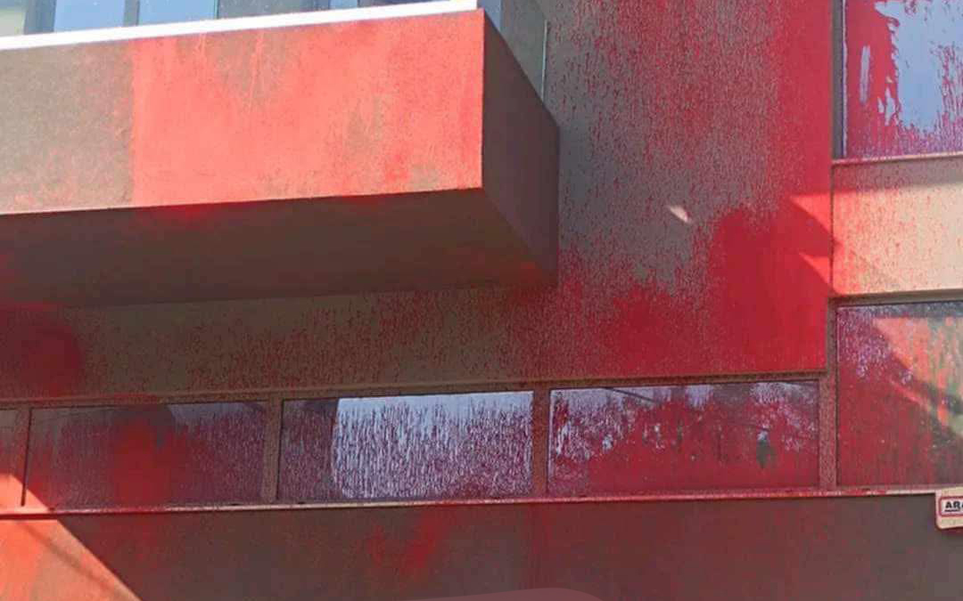 f236373f-e9cf-48ad-bc8f-3fb4c561dd81__