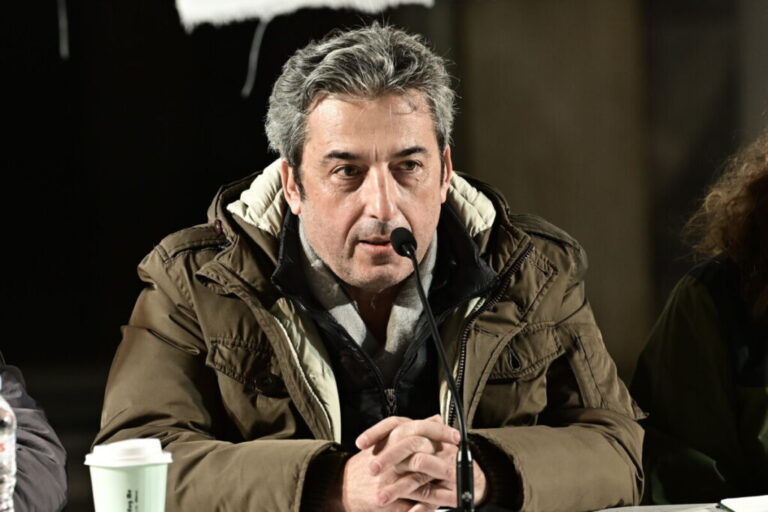 Τέμπη: Νέο αίτημα εκταφής και ελέγχου DNA των οστών του γιού του κατέθεσε ο Παύλος Ασλανίδης