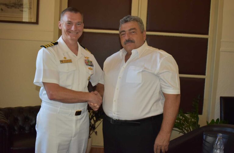 Αντικειμενικότητα ή Σιωπή; Όταν ο Αντιπεριφερειάρχης Χανίων προτρέπει τους δημοσιογράφους να “κρατήσουν αποστάσεις από τον ακτιβισμό”