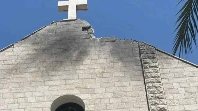 Κατακραυγή για την ισραηλινή επίθεση στον Ιερό Καθολικό Ναό της Γάζας