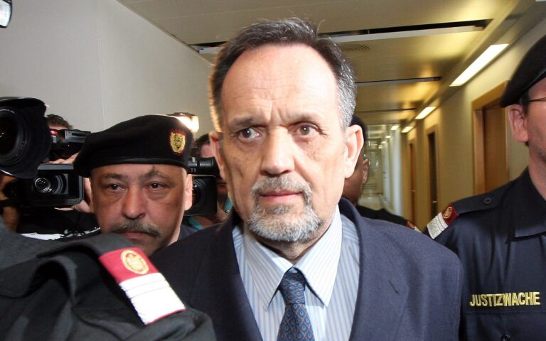Σχέδιο Καλέργκι: Ο Αυστριακός καταδικασμένος νεοναζί Γκέρντ Χόνσικ πίσω από τη διάδοση της διάσημης θεωρίας συνωμοσίας