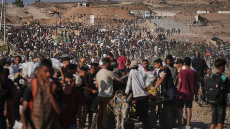 Γάζα: Τουλάχιστον 20 Παλαιστίνιοι σκοτώθηκαν σε ποδοπάτημα σε σημείο διανομής ανθρωπιστικής βοήθειας