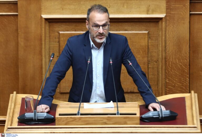 Γκιόκας: Ο Πλεύρης υπέστη το push back που διαφήμιζε