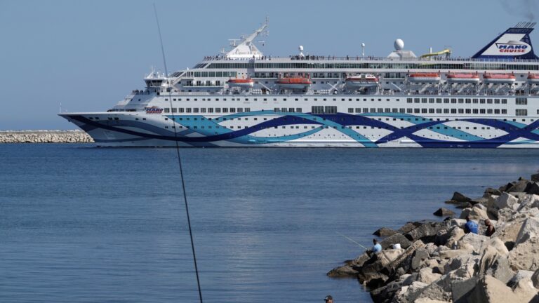 Χανιά: «Ανεπιθύμητο» το Crown Iris – Στάση εργασίας και κάλεσμα διαμαρτυρίας από την ΕΛΜΕ στη σκιά του πολέμου