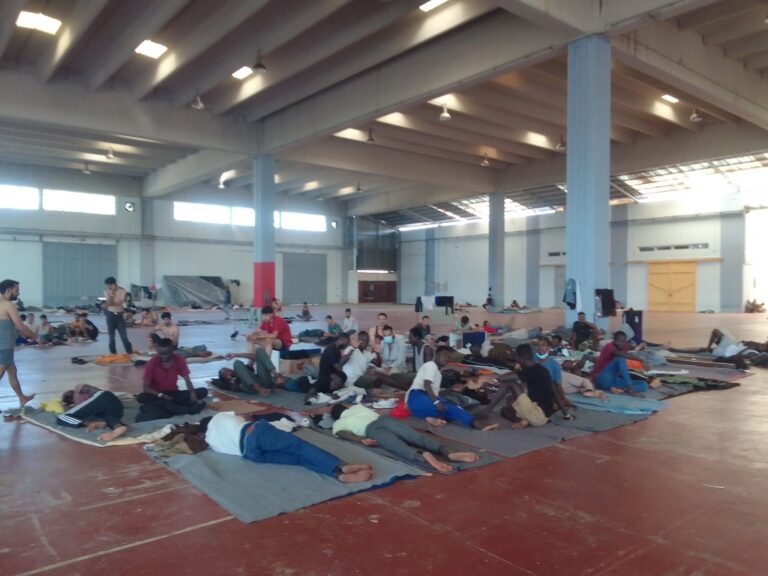 ΚΚΕ: Αποκαρδιωτική η εικόνα στον χώρο φιλοξενίας στην Αγυιά