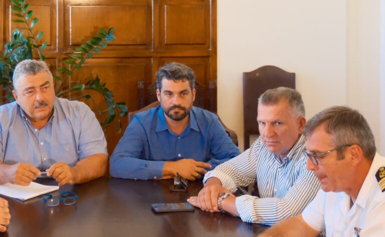 Π. Σημανδηράκης: «Βιάστηκε ο κ. Πλεύρης να μιλήσει με συνθήματα ενώ χρειάζεται σχέδιο – Η εικόνα της Αγυιάς προσβάλλει την κοινωνία»