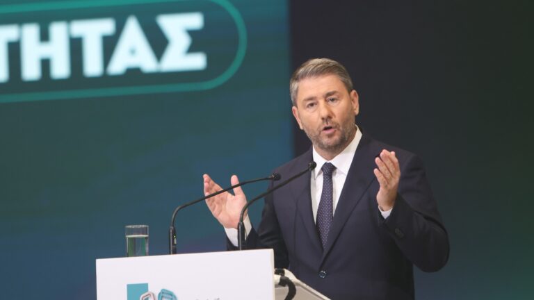 Ο Ανδρουλάκης άνοιξε την συζήτηση για τις συνεργασίες: Τα ερωτήματα και η παράμετρος Τσίπρα