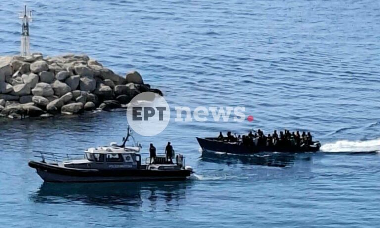 Τρία ακόμη πλοιάρια με μετανάστες εντοπίστηκαν νότια της Κρήτης – Σε επιφυλακή για παροχή βοήθειας, Λιμενικό και FRONTEX