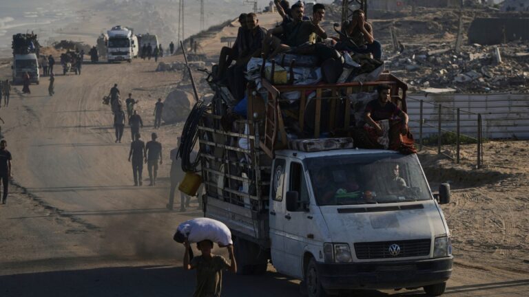 Γάζα: Προέλαση-γενοκτονία των IDF – Τουλάχιστον 50 Παλαιστίνιοι νεκροί, 350.000 έχουν εγκαταλείψει τα σπίτια τους